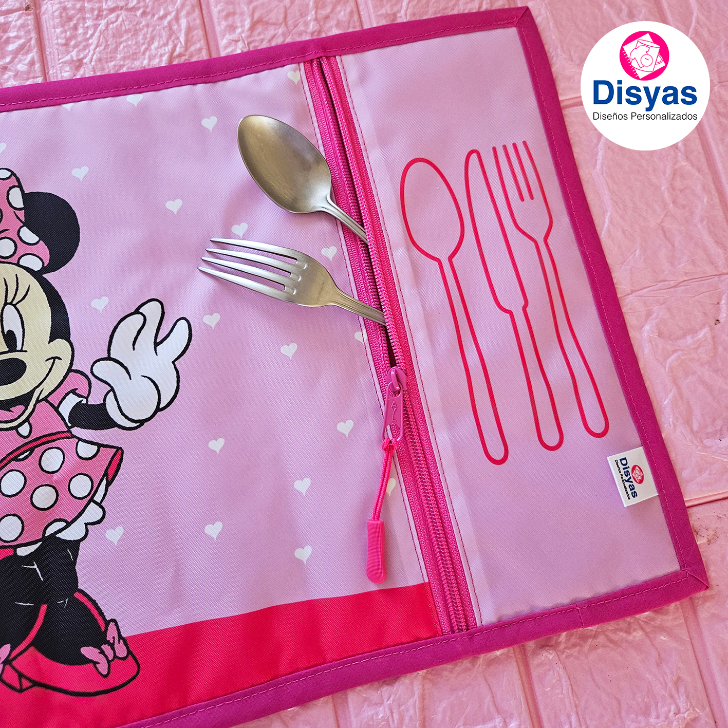 Individual Infantil Con Bolsillo Para Cubiertos Minnie Mouse - Imagen 2